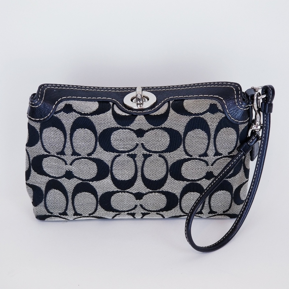 Coach Signature Wristlet Gray Black